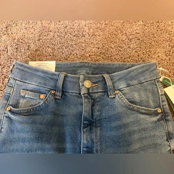H&M High Waist Distressed Raw Hem Super Skinny Jeans Women’s Size 26 - Picture 7 of 9